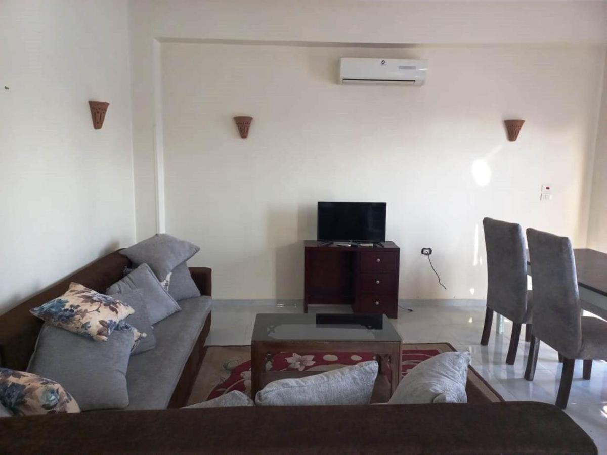 Villa Victoria Old Nile View ลักซอร์ ภายนอก รูปภาพ